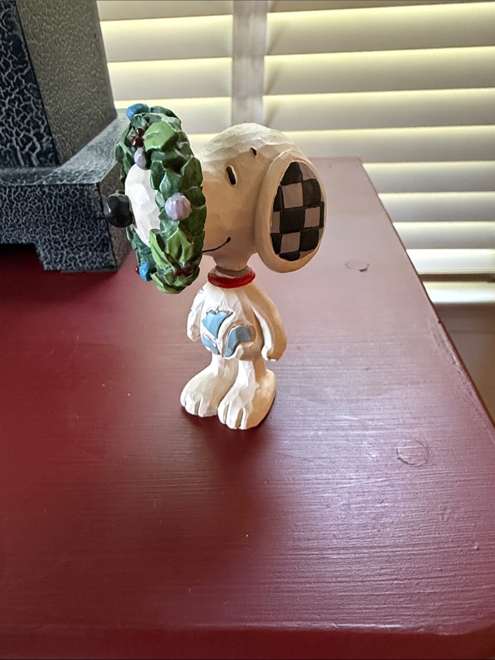 Peanuts White Snoopy Figurine with Green Holiday Wreath and Blue Heart Accent